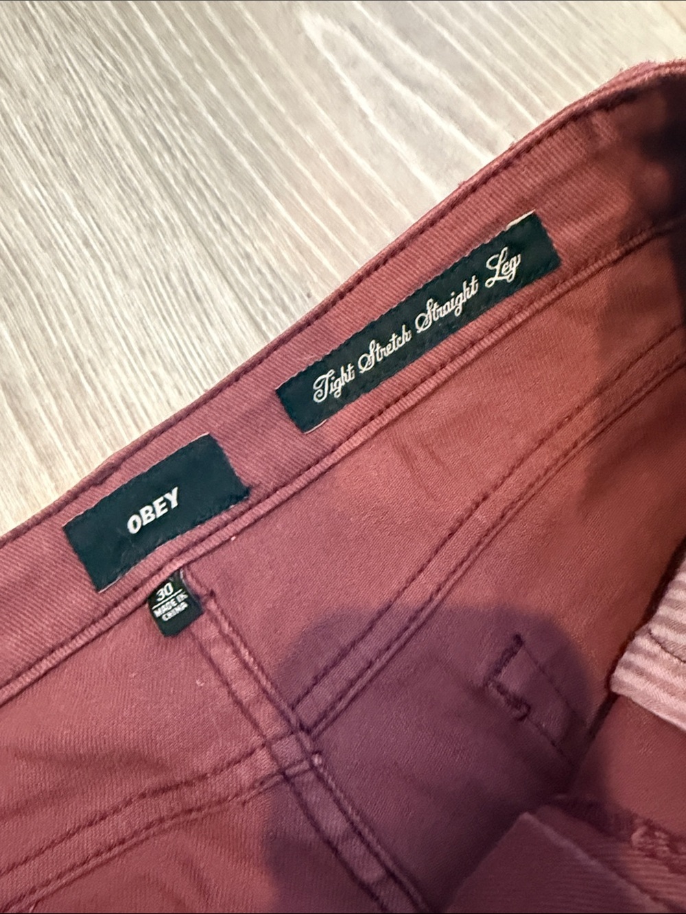 OBEY DARK BURGUNDY "TIGHT STRETCH STRAIGHT LEG" JEANS size 30 - Picture 3 of 5